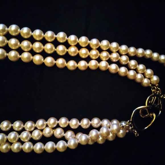 Kenneth J. Lane Multi Strand Faux Pearl 17" Necklace, 18k gp KJL Clasp Vintage - Picture 2 of 6